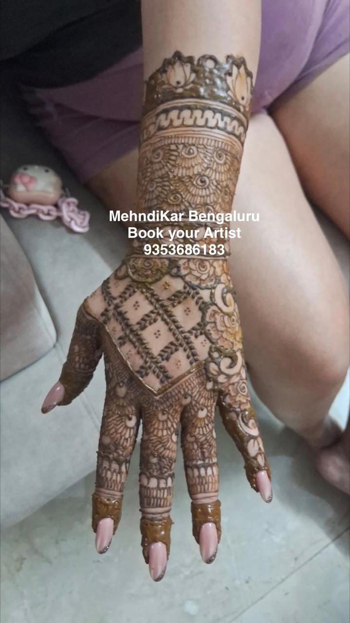 Mehndi design 5